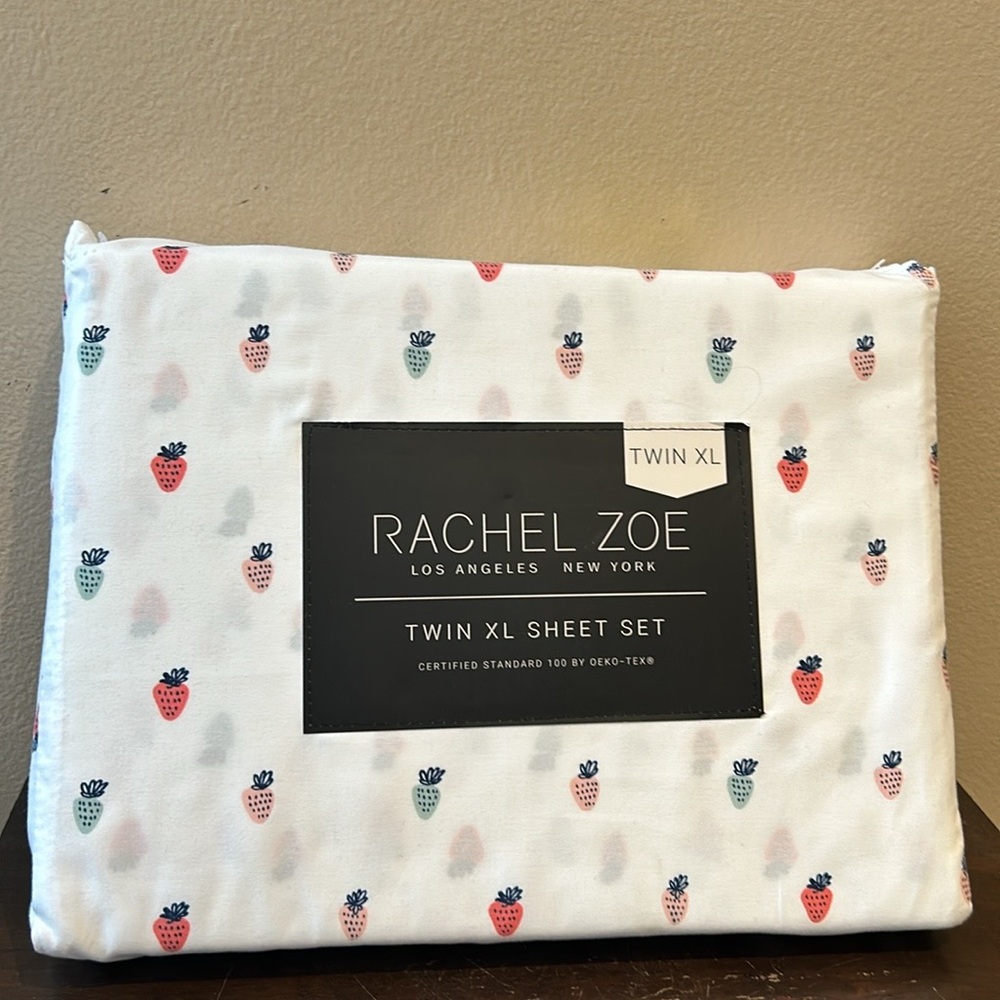 Rachel Zoe Twin XL sheet Set Pink Red Strawberry Colorful New - Picture 1 of 2